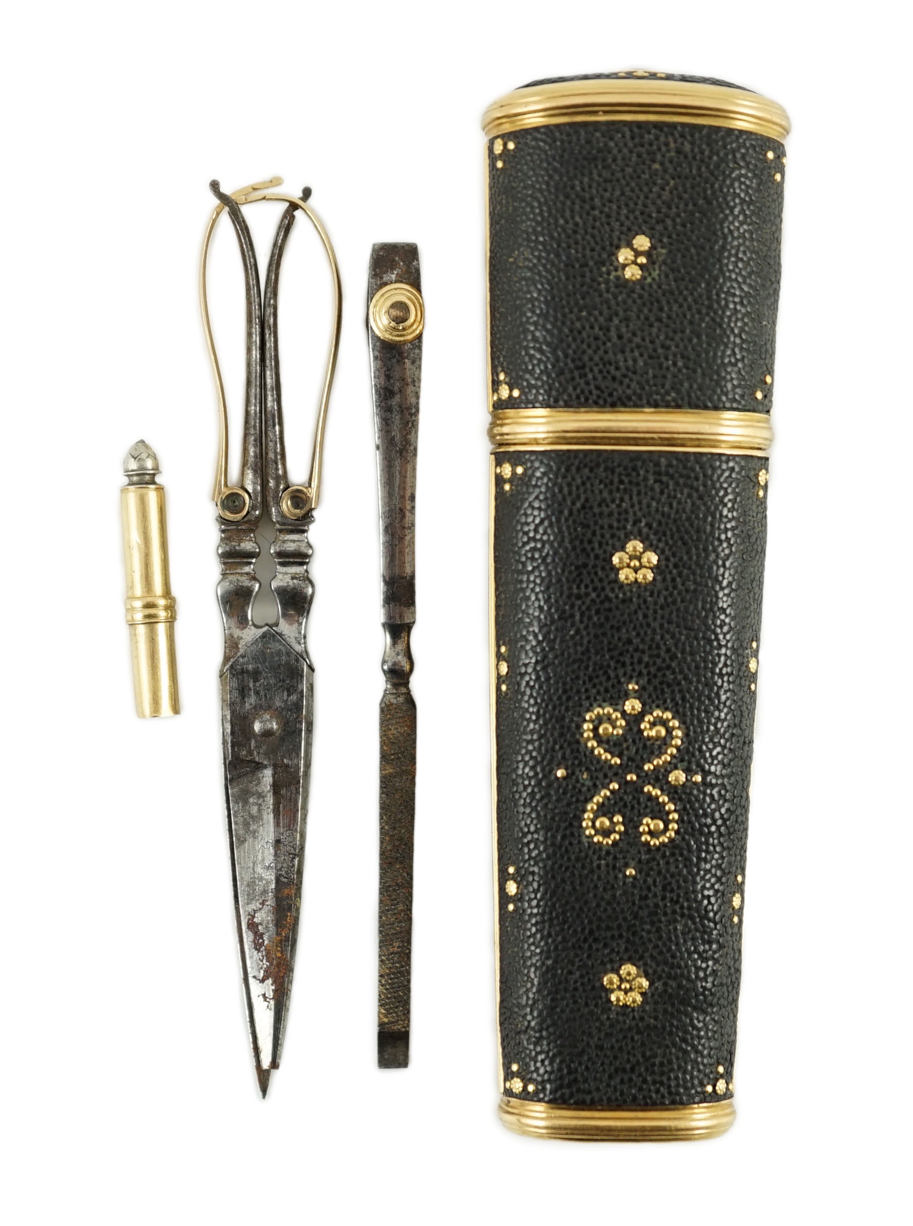 A George III gold mounted piqué work etui